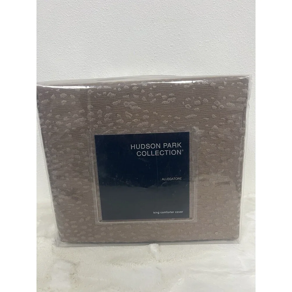 Hudson Park Collection Allegatore Textured Duvet Cover King Rust $485